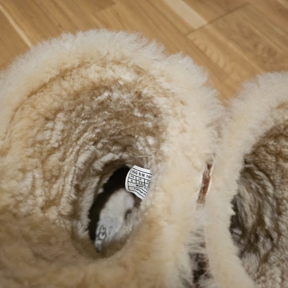 UGG boots - waterproof - Picture 11 of 14